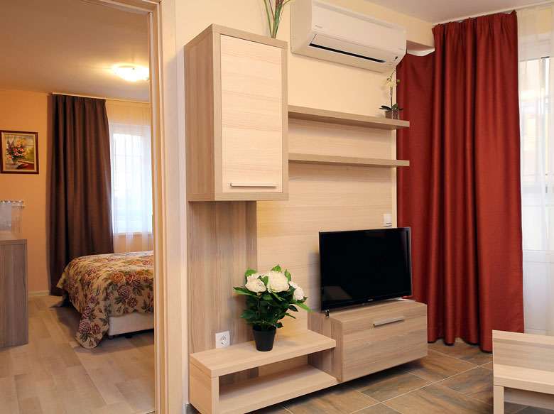 Image from Apartment 1