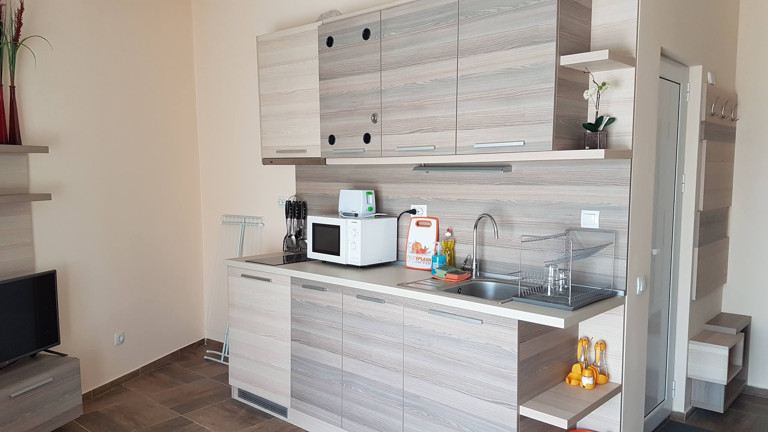 Image from Apartment 6